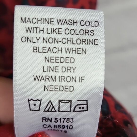 Maurices Plus 1X 16/18 Sleeveless Mixed Media Floral Blouse Tassel Lace Up Top - Picture 8 of 9